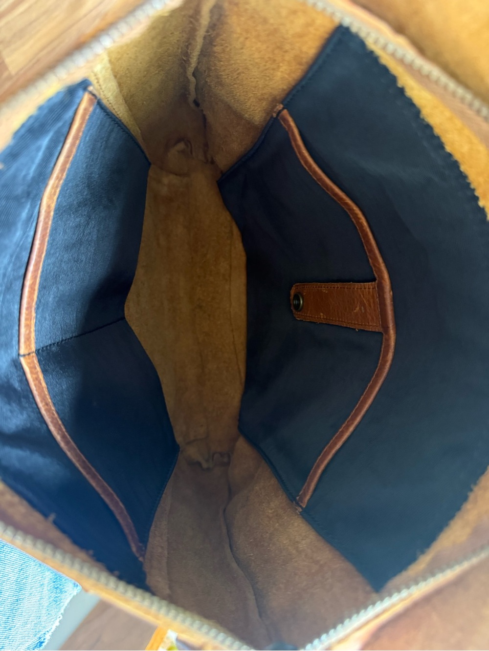 Duluth Trading Co Lifetime Leather Convertible backpack- minimalist- Brown - Picture 8 of 8